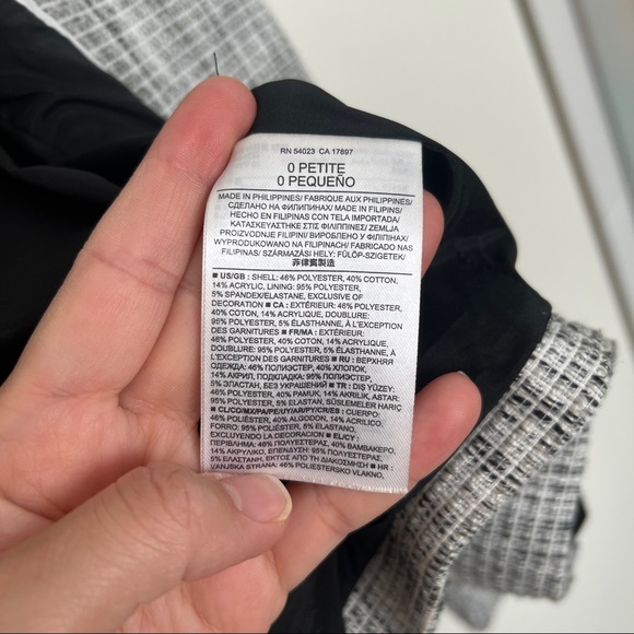 Black and white short blazer - Picture 4 of 5